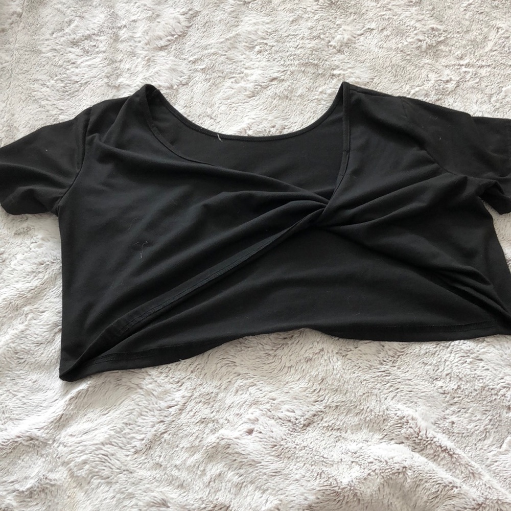 Crop top - Picture 2 of 2